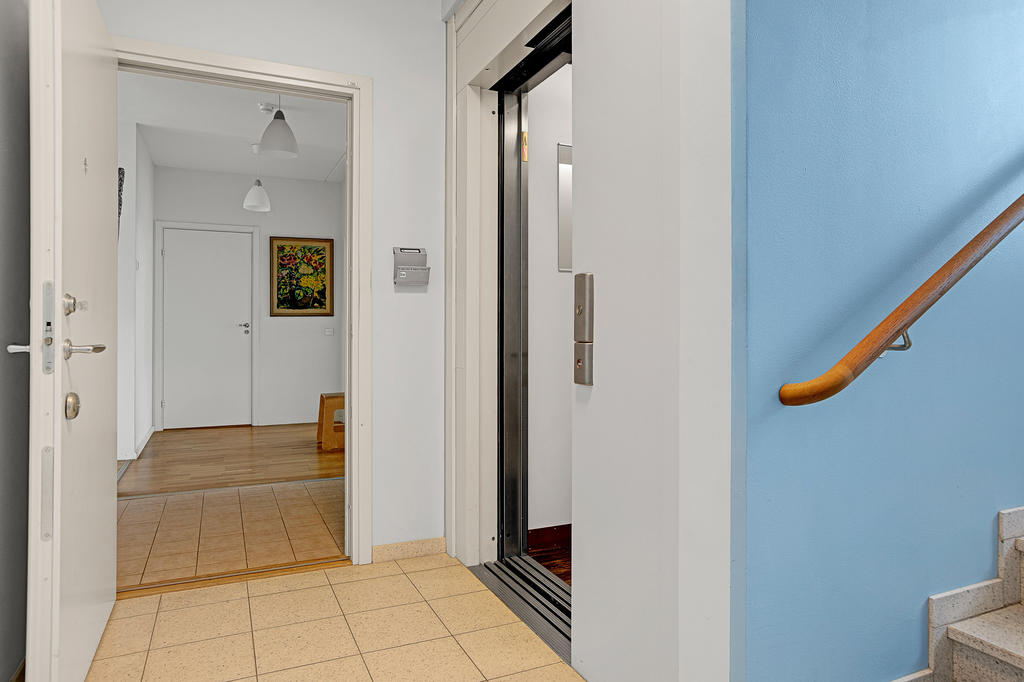 Direkt från garage, via hiss, till lägenhet på några sekunder!