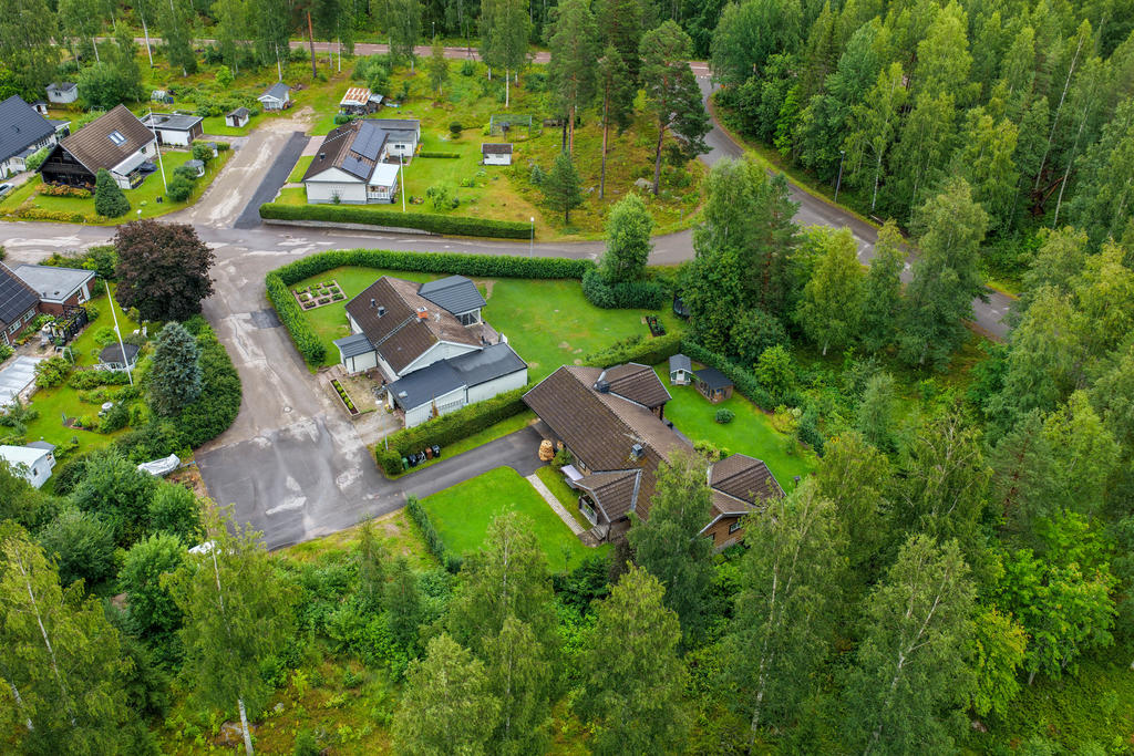 Vy mot öst.