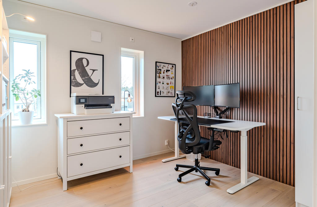 Sovrum eller kontor med bra ljusinsläpp.