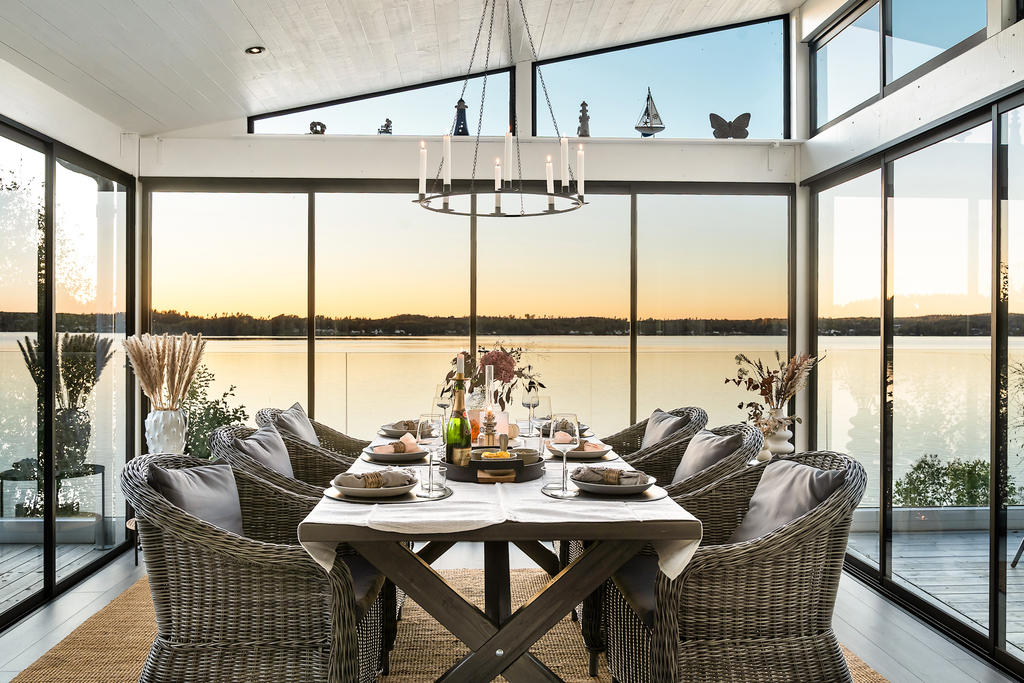 Uterummet är en av de många fantastiska platserna att slå sig ner och njuta av den fantastiska utsikten