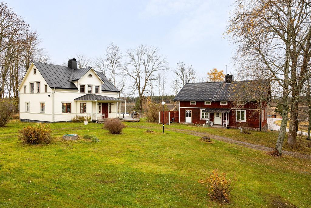 Bostadshuset och brygghuset