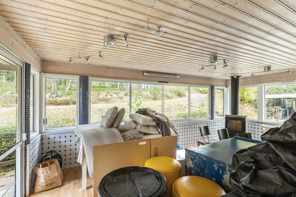 Uterum i anslutning till entrén