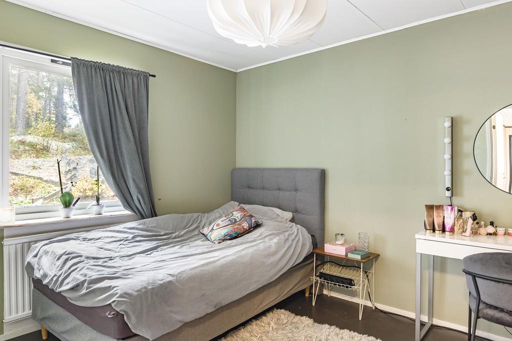 Sovrum 1 - entréplan