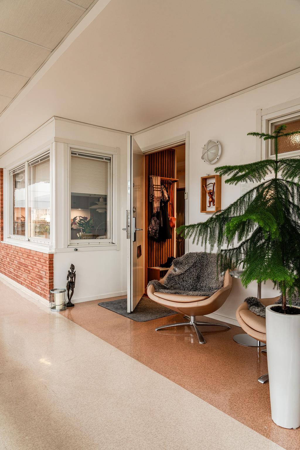 Entré till lägenhet