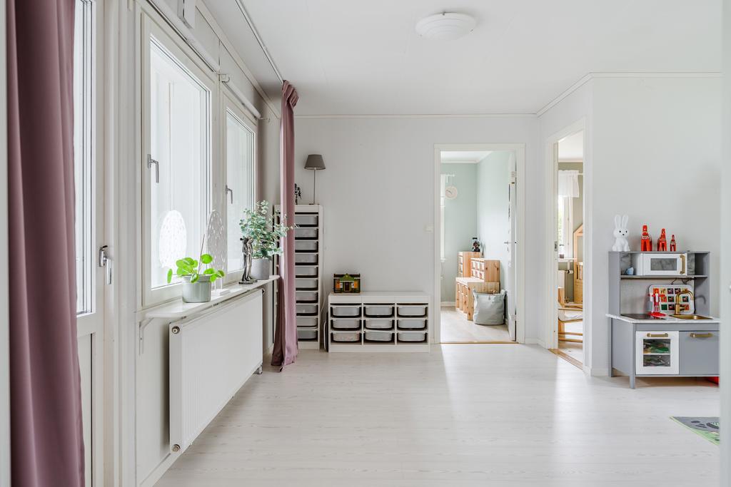 Allrum sett mot sovrum