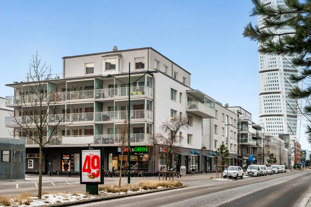 Fasad från Västra varvsgatan