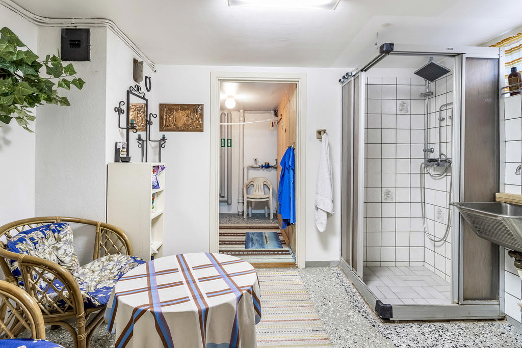 Relaxavdelning i källarplan 