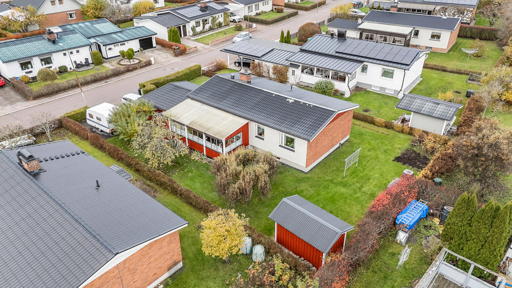 Trevlig trädgårdstomt 