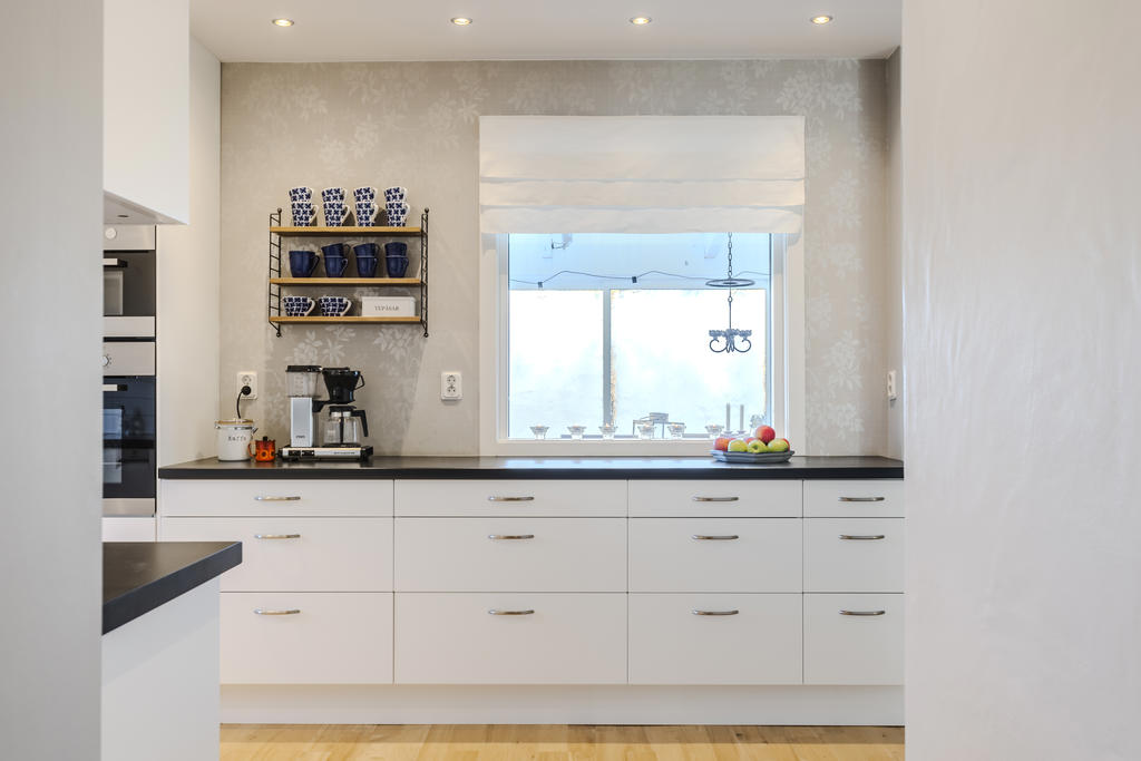 Stora bänkytor för matlagning