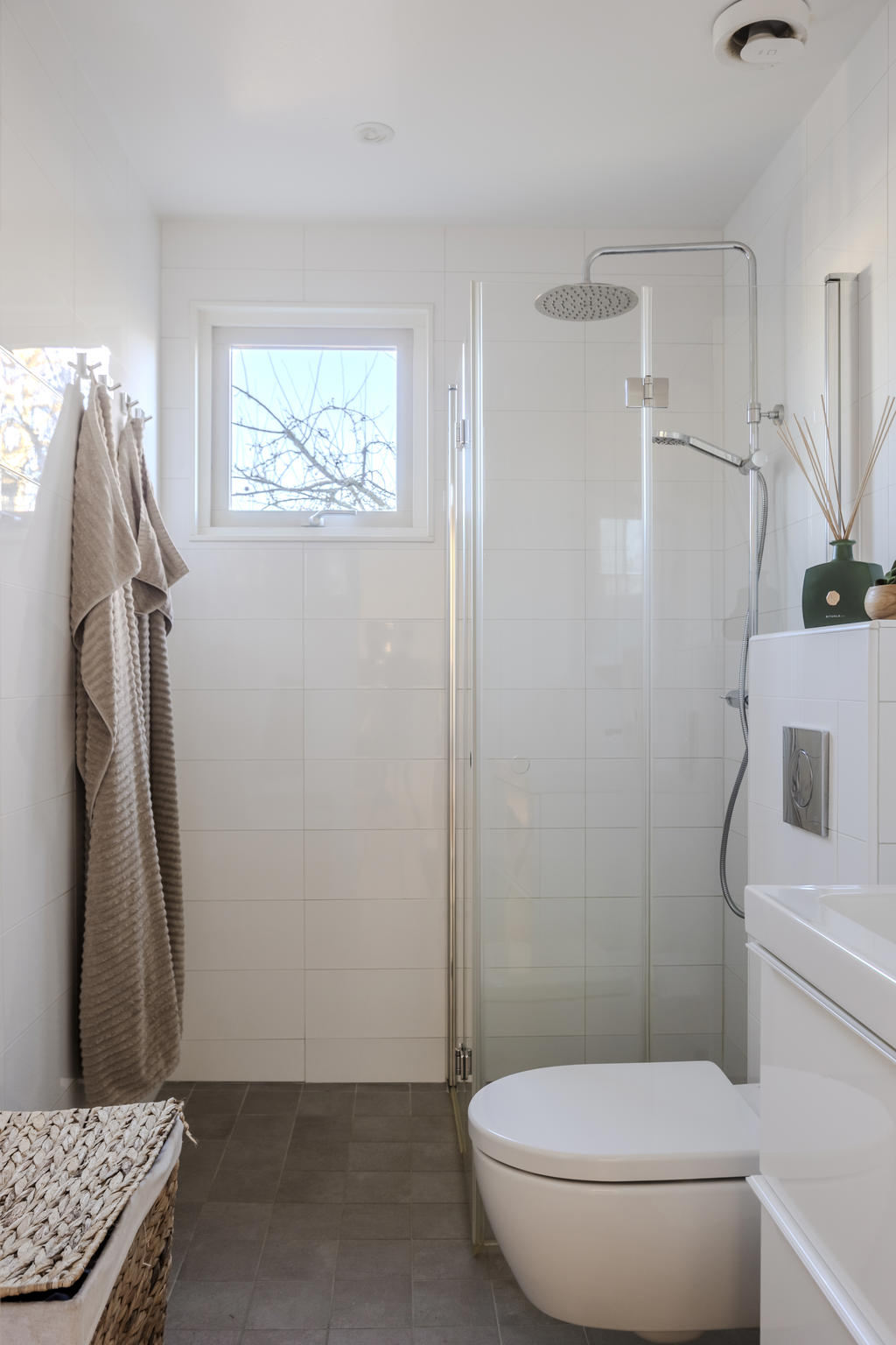 Helkaklat badrum entréplan