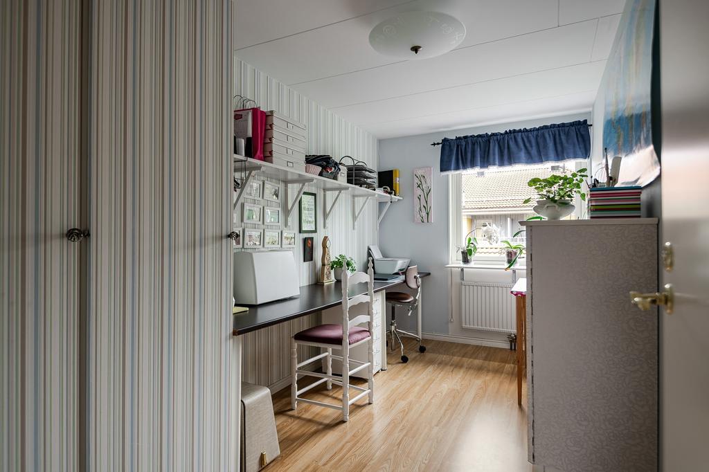Sovrum 3 används idag som kontor/syateljé. 