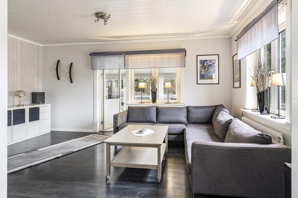 Vardagsrum med utgång till uterum