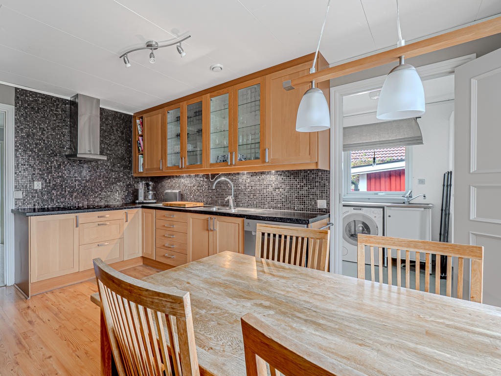 Renoverat kök 2010 med plats för matbord