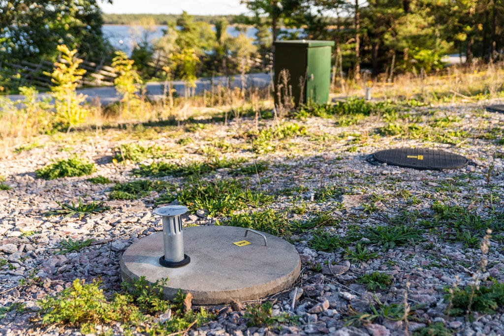 Gemensamt avlopp på grannens mark (servitut finns)