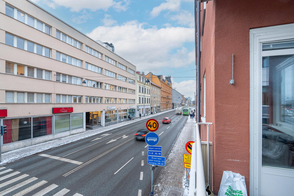 Utsikt från balkong.