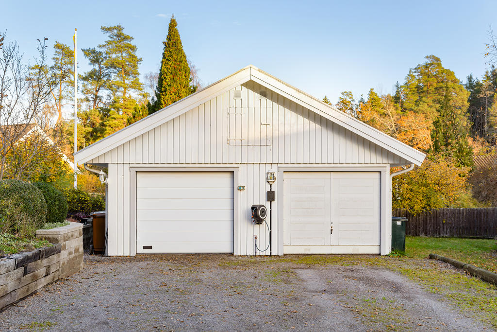 Garage som delas med granne. 