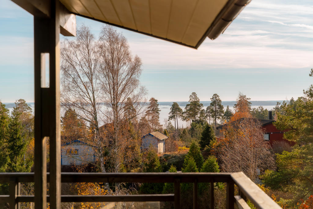 Björkarna som syns på bilden är avverkade – fri utsikt idag.