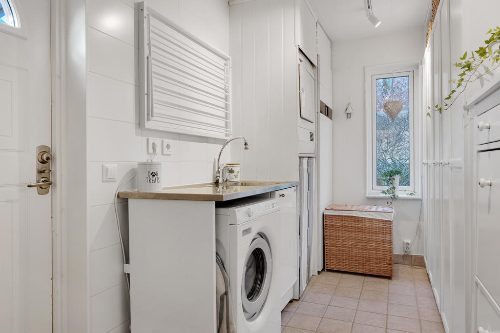 Tvättstuga med groventré