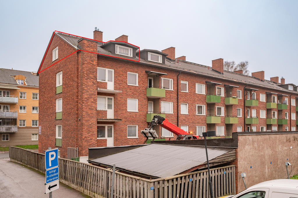 Vindsvåning högst upp!