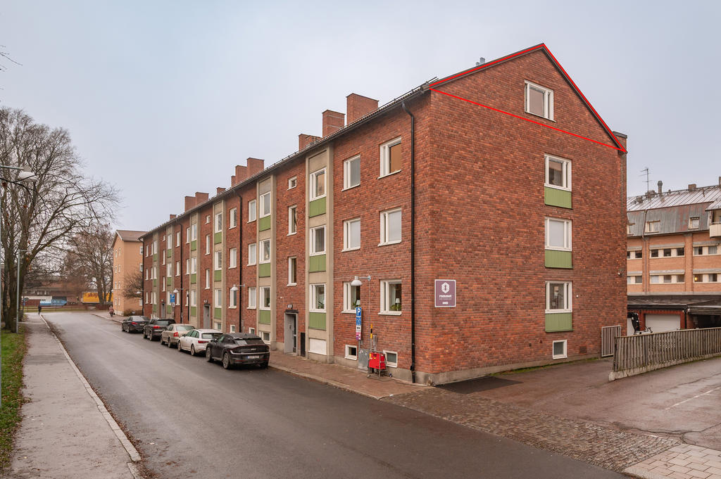 Vindsvåning högst upp!