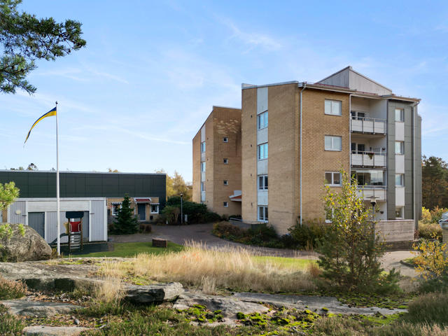Kantarellen 1 omgiven av Idyllisk Natur