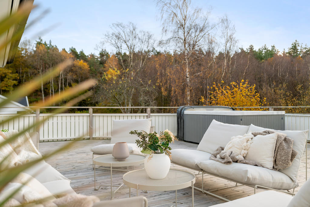 Viskan spabad under bar himmel