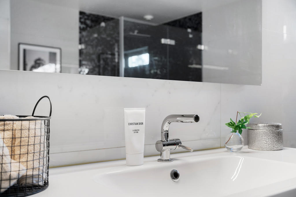 ..större handfatskommod ..