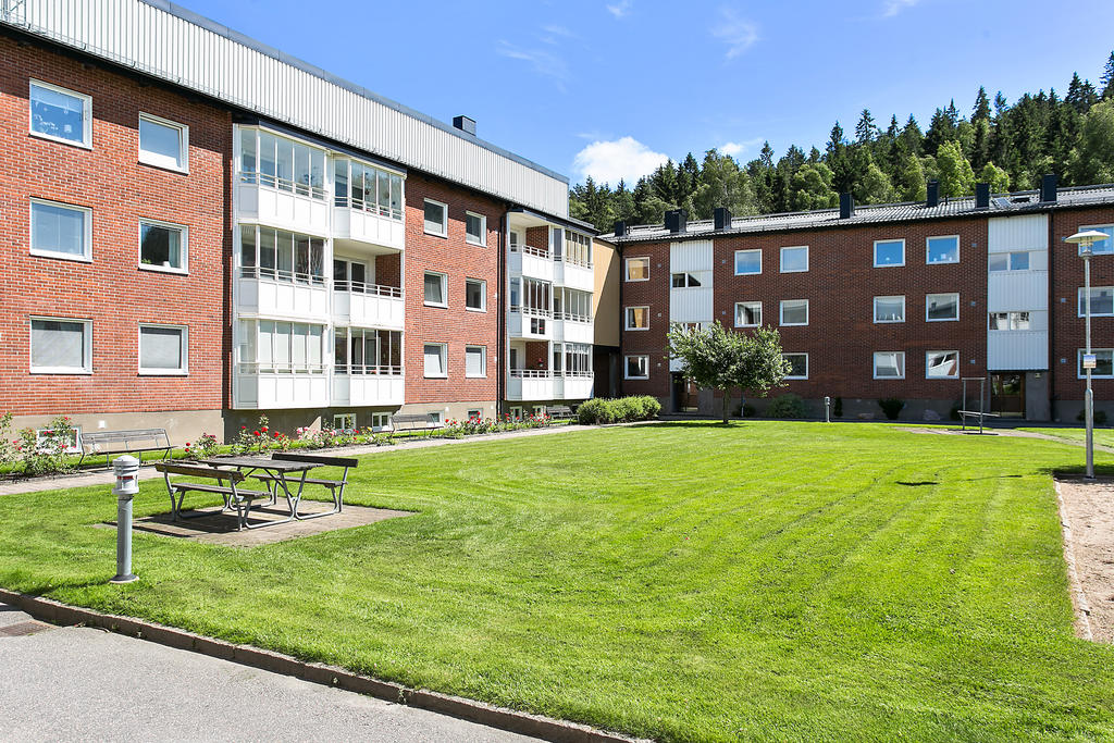 Hör av dig till ansvarig fastighetsmäklare för mer info!