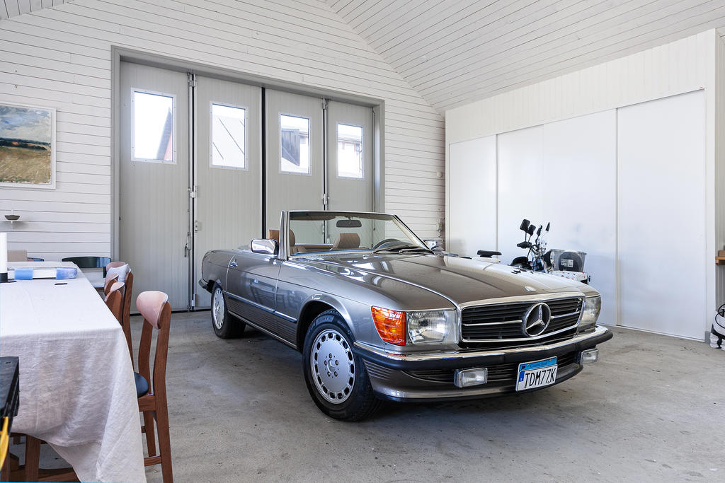 Plats för både ögonstenen och förvaring i den enorma garderoben