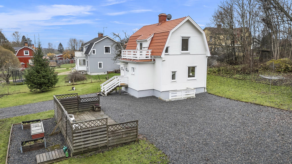 Plats för odling och umgänge i trädgården