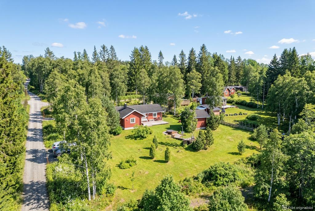 Vy över fastigheten.