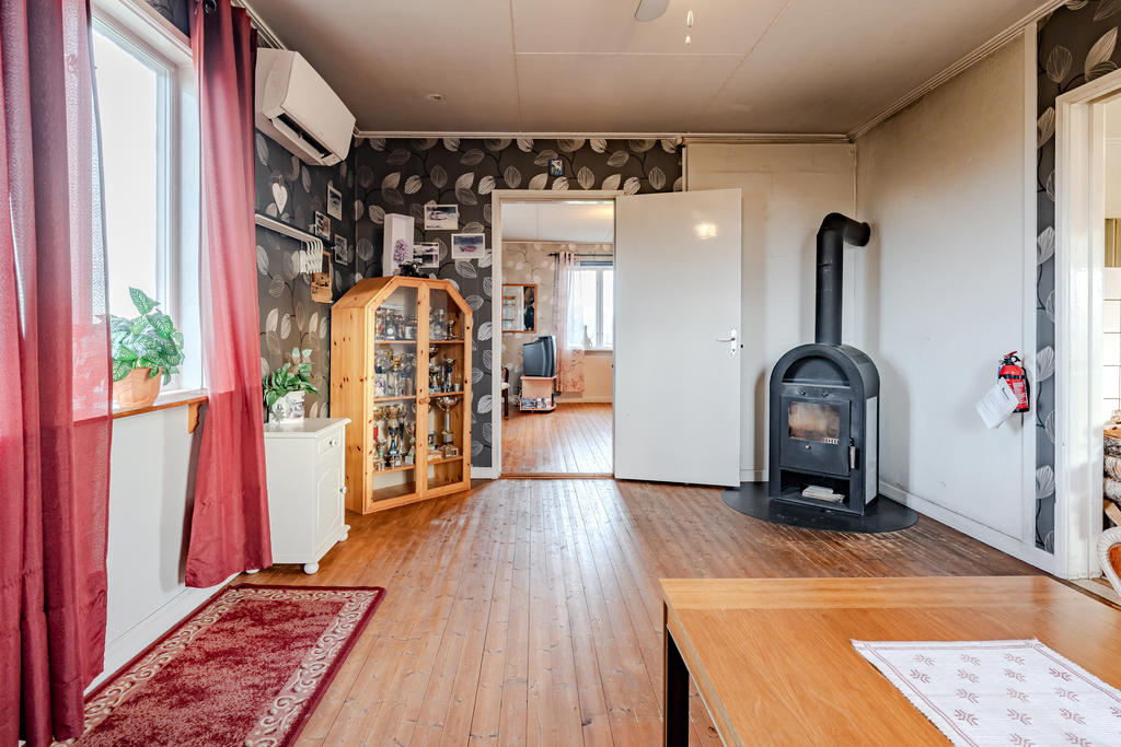 Kamin i vardagsrummet