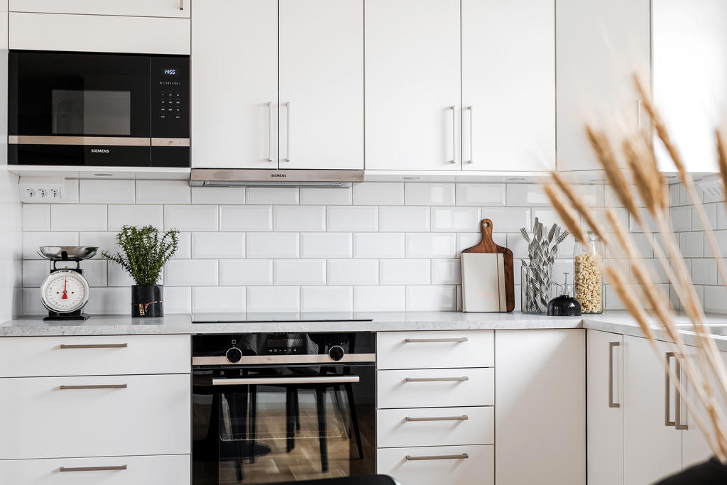Marbodalkök med Siemens vitvaror.