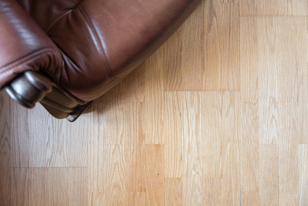 Välskött parkettgolv.