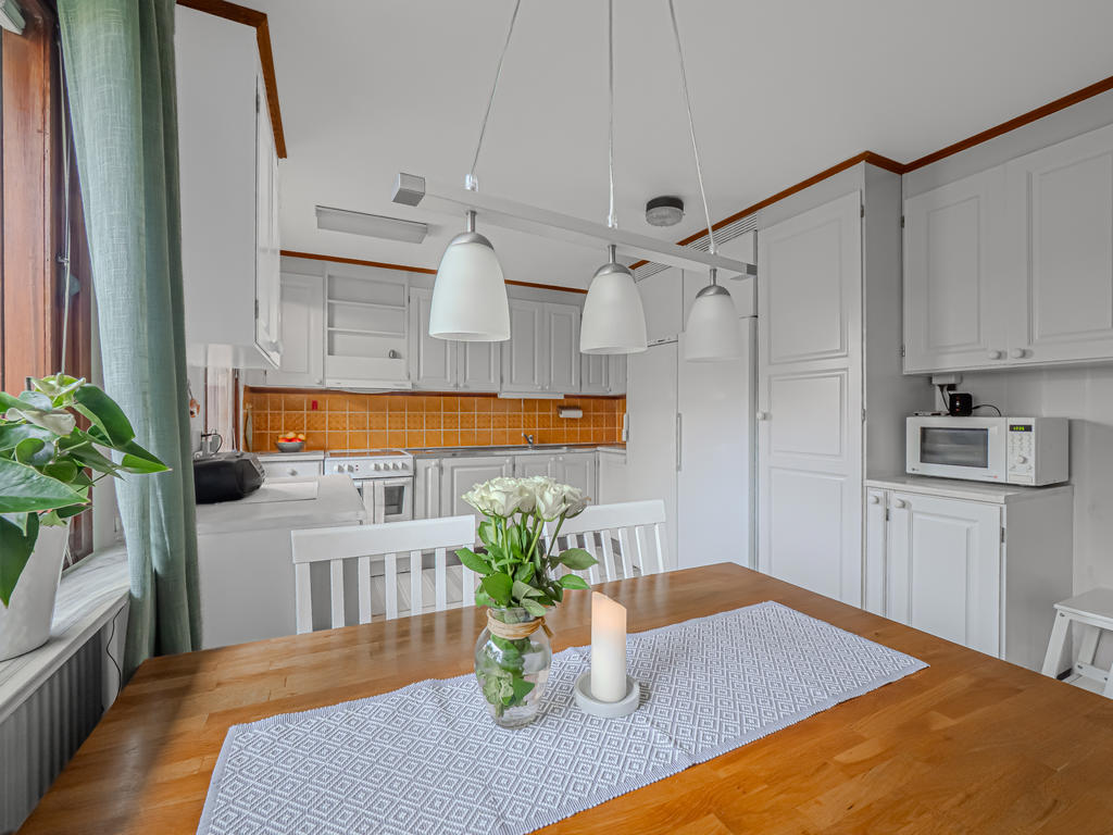 Mycket välskött och trivsamt enplanshus