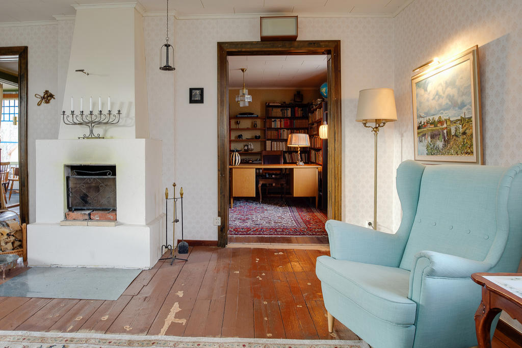 Angränsande till biblioteket