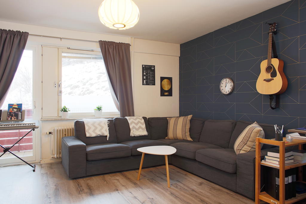 Gott om plats för en större soffa