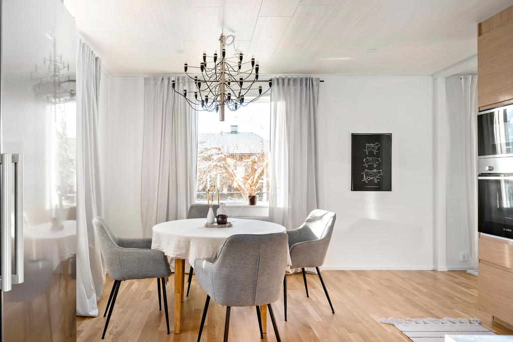 Ljusinsläpp från två håll