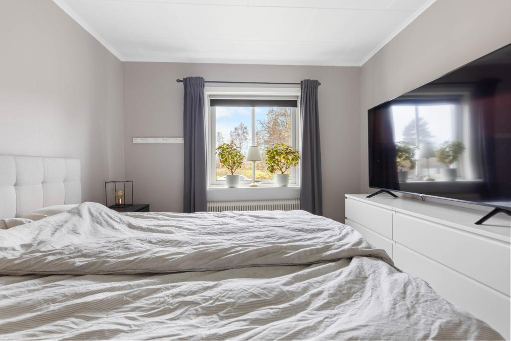 Entréplan, sovrum 2