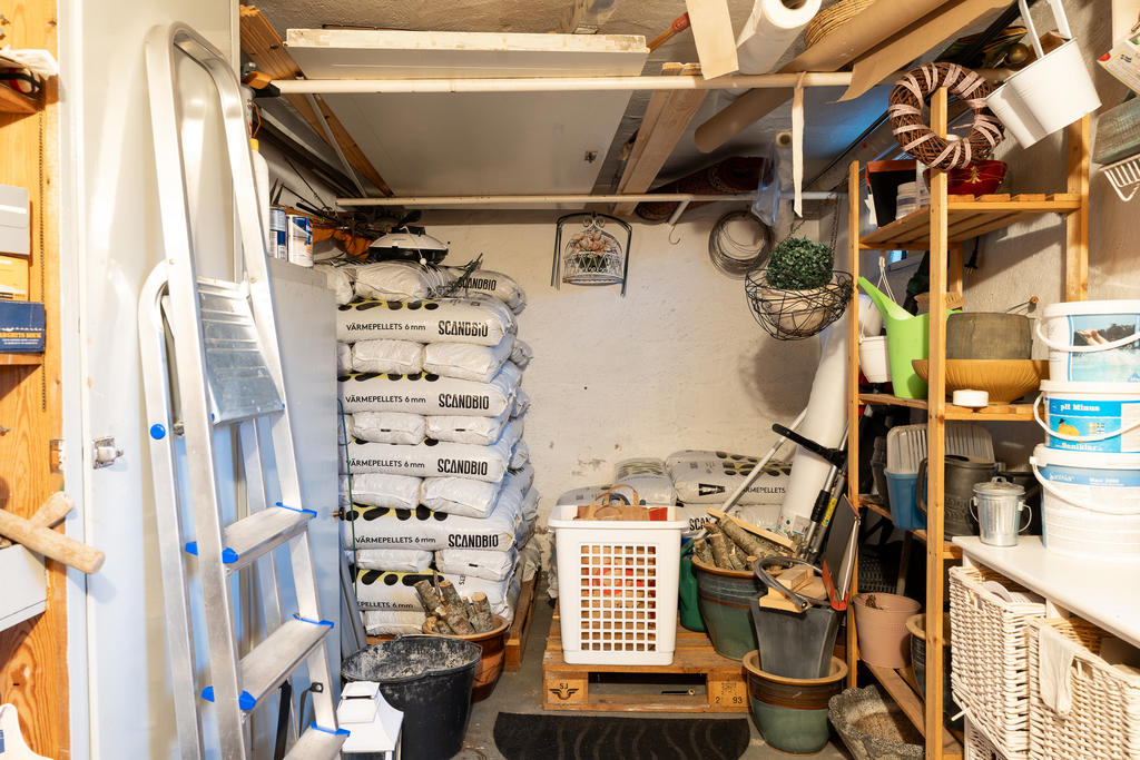 Förvaringsrum i källaren