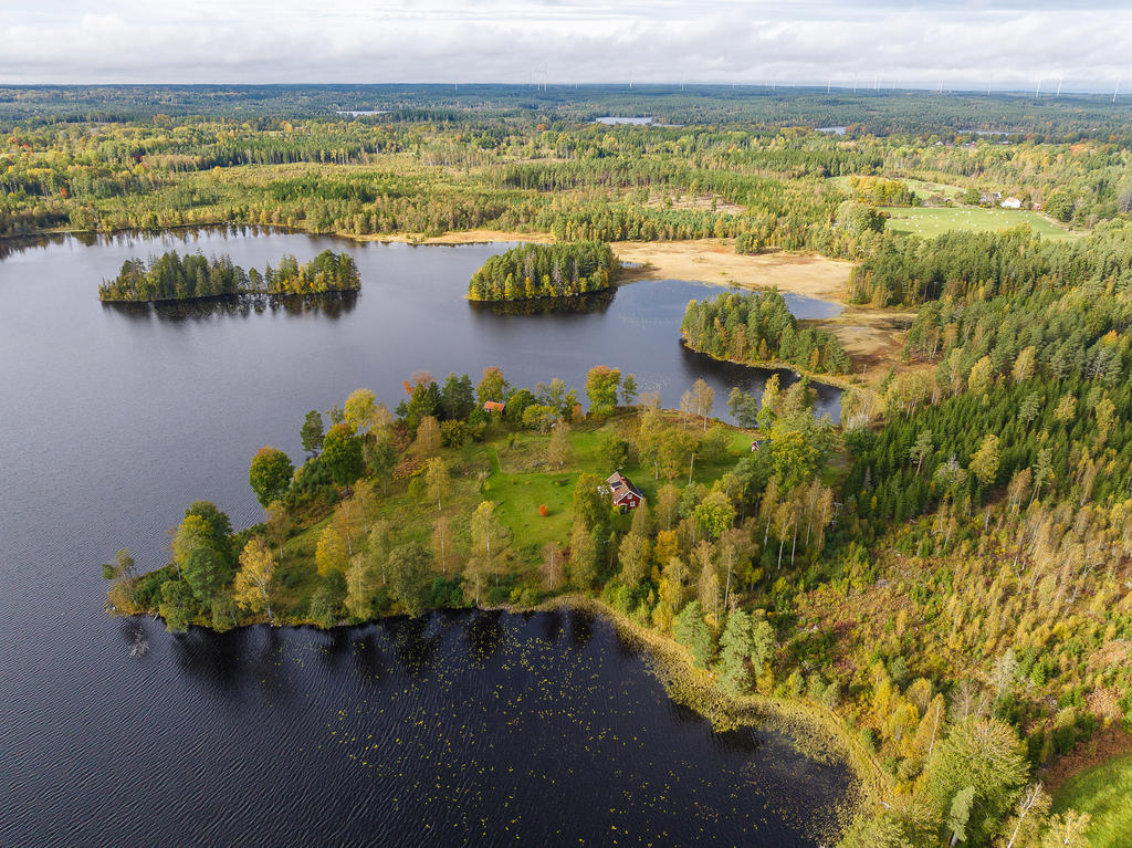 Boende på en egen udde i sjön Segen