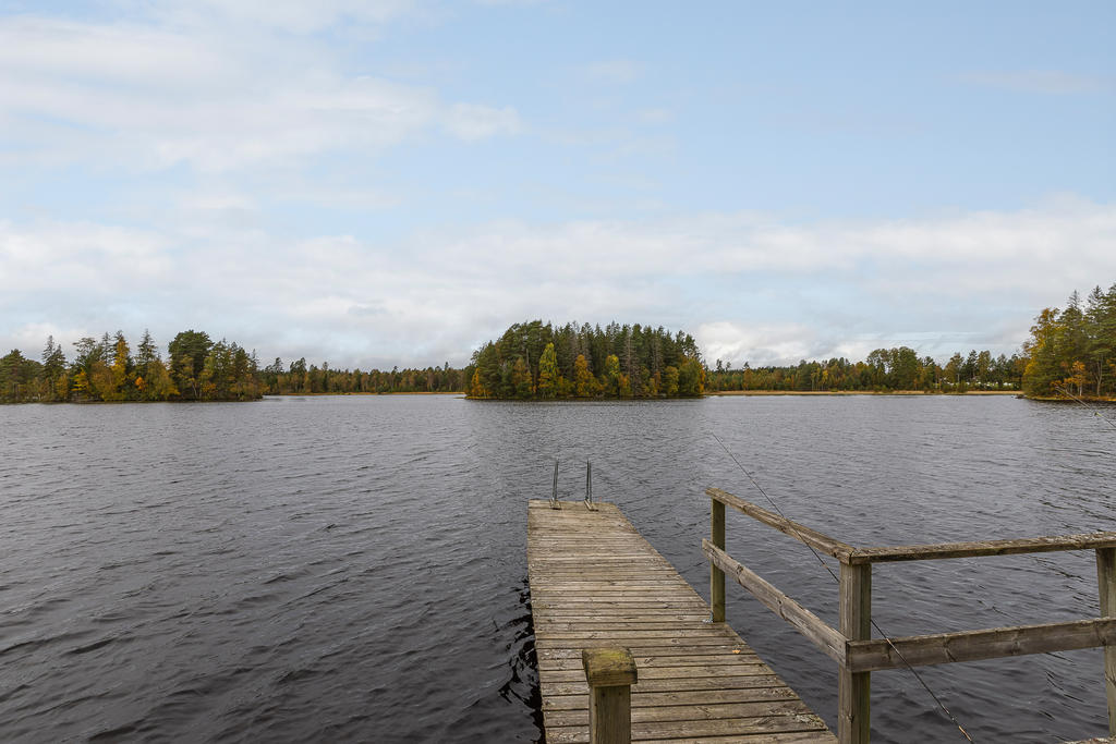 Badbrygga och fiskerätt i sjön Segen