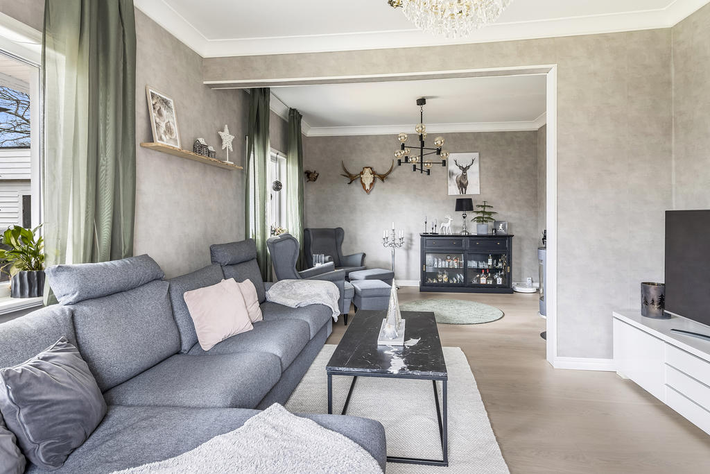 Öppen planlösning i vardagsrum