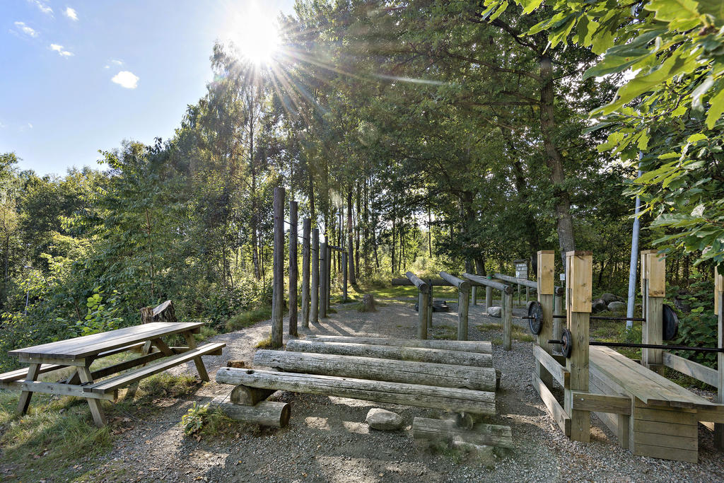 Här finns något för alla, ta en promenad och passa på att gymma lite