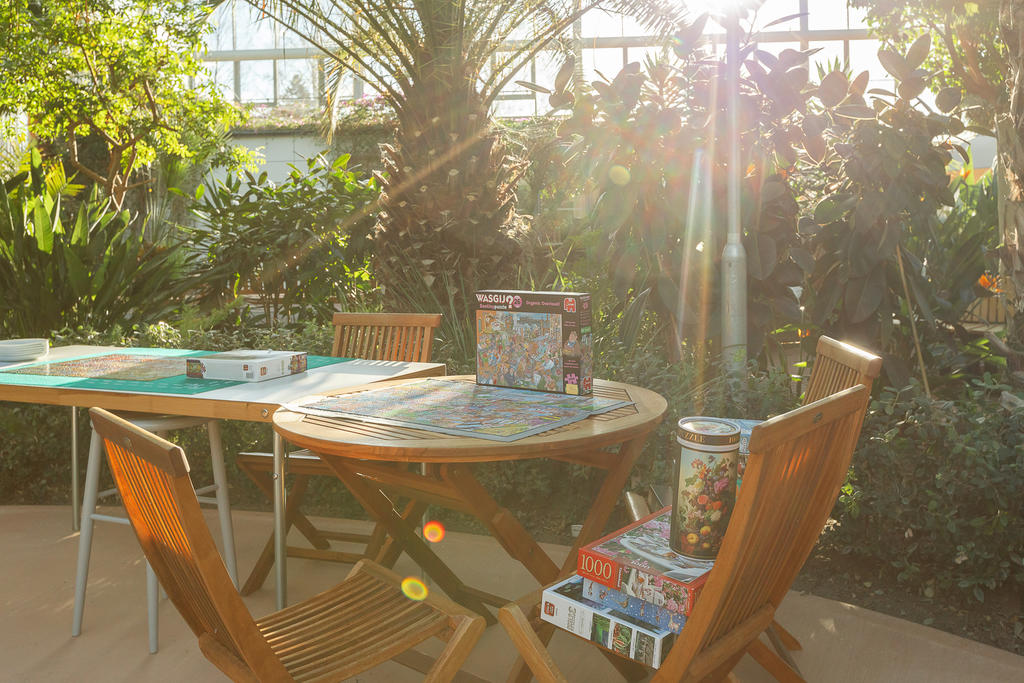 De boende bjuds in till gemensamma pusselstunder