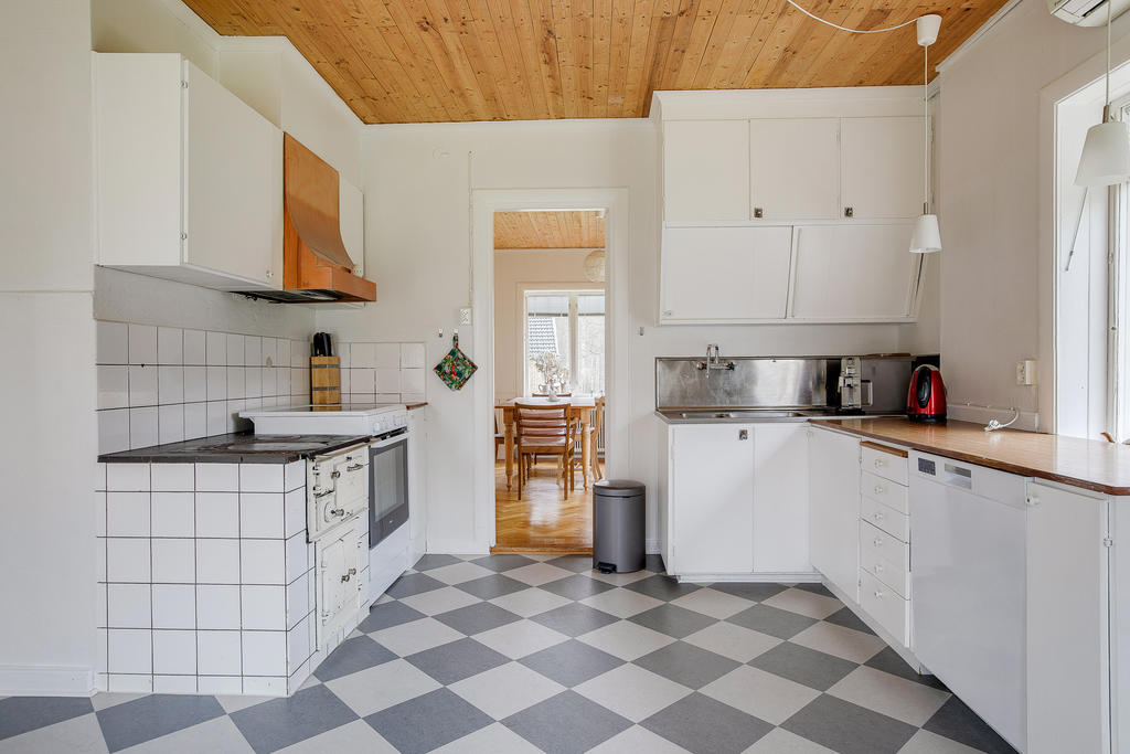 Charmig originalinredning i köket 