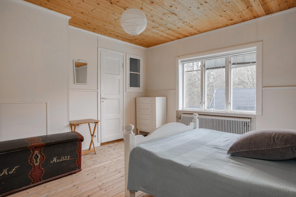 Ljust och trivsamt sovrum