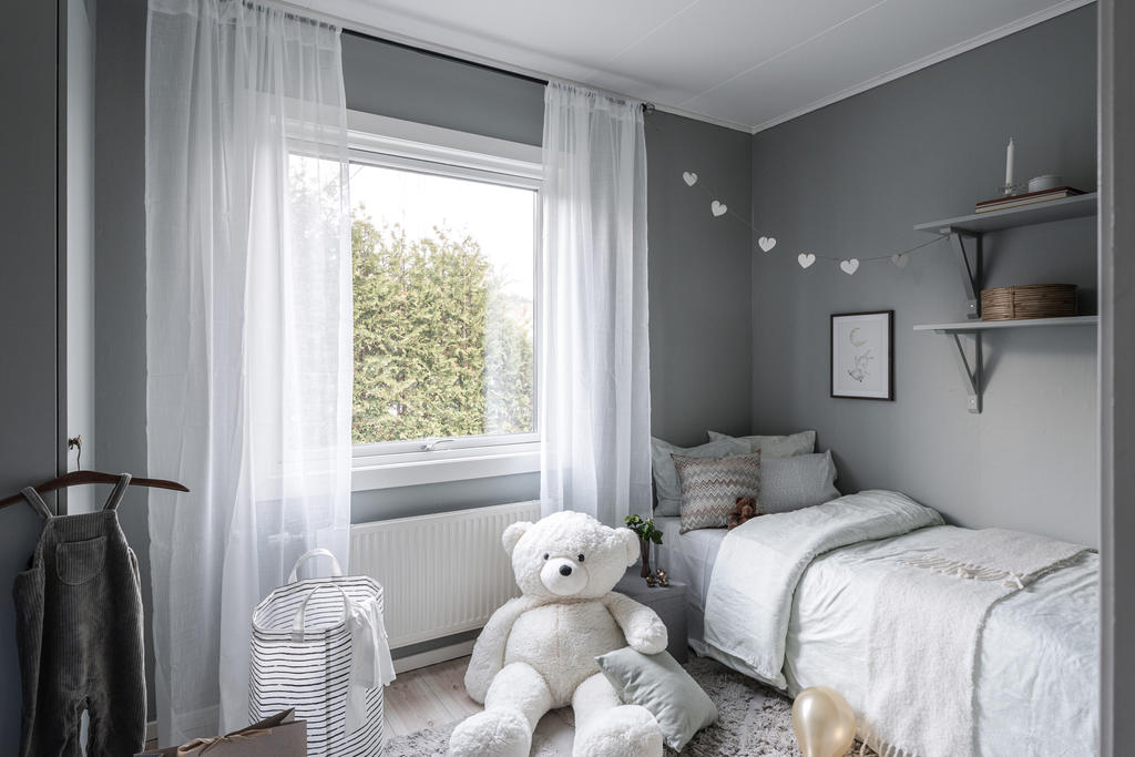 Sovrum på entréplan.