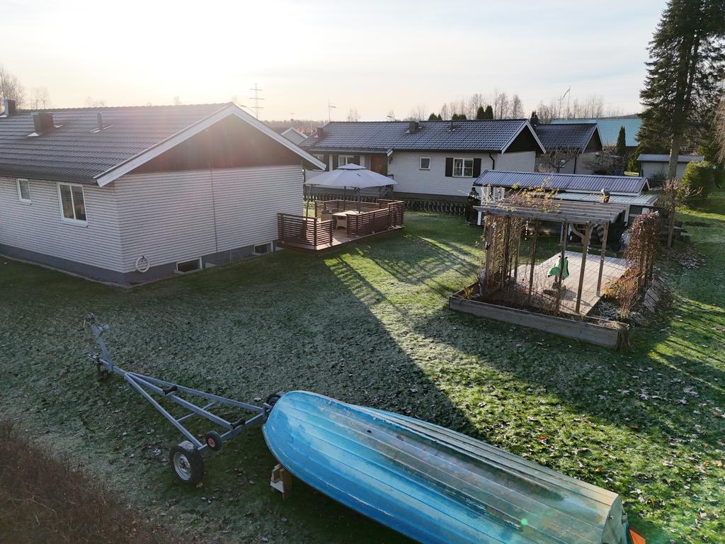 Mycket plats på tomten. 