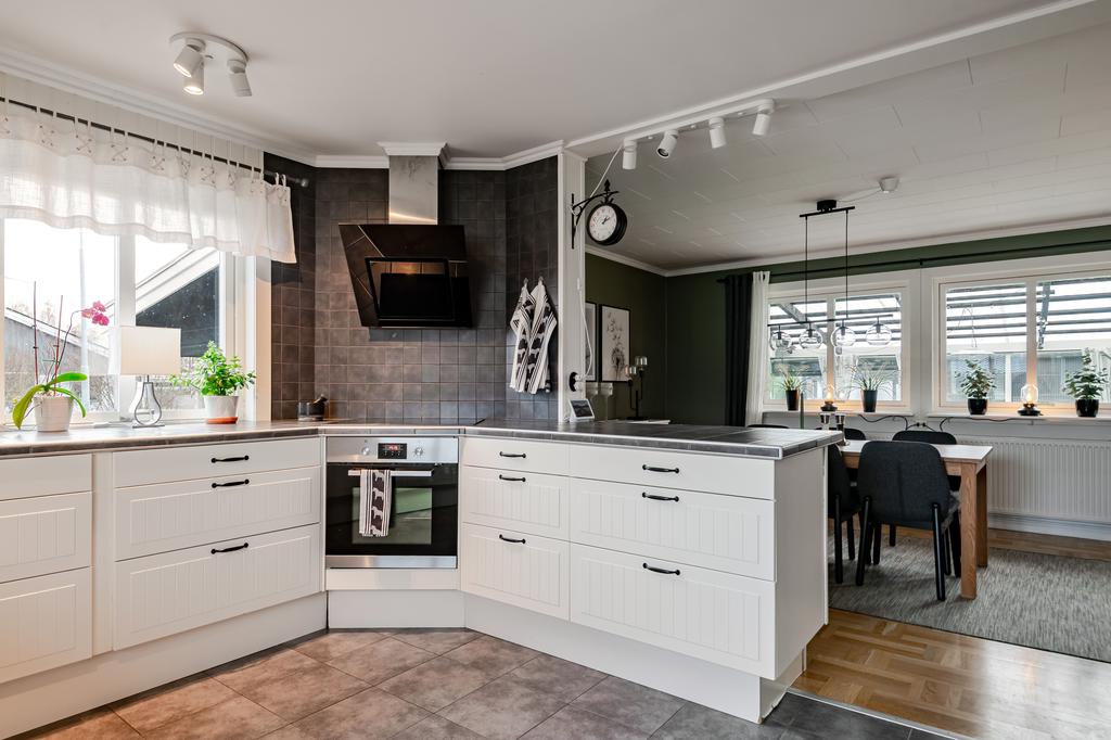 Häll och ugn i hörnet